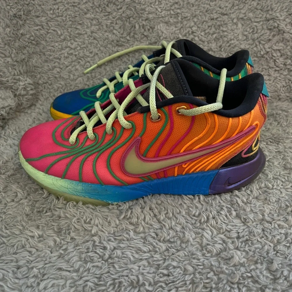 Nike LeBron XXI GS Youth Size 6Y Multicolor Photo Blue‎ Laser Fuchsia HF6819-400